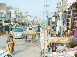 It has now become almost impossible to remove these encroachments in Putlighar area. Several attempts in the past have failed miserably because of lack of political and administrative will.