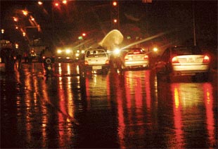Showers on Sunday evening affected the vehicular traffic on roads of Chandigarh. 