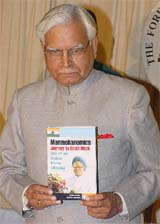 External Affairs Minister Natwar Singh releases a book