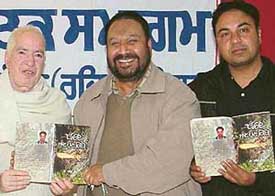 Mohan Bhandari at the book release function of Dr Sahib Singh at Punjab Red Cross Bhavan, Sector 16, Chandigarh