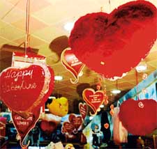 Shops in Ludhiana wear a festive look on the eve of Valentine’s Day