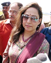 BJP Rajya Sabha MP and Bollywood actress Hema Malini arrives at Patna airport on Tuesday. She later addressed an election meeting at Betiah in West Champaran district of Bihar