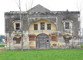 Noor Jehans Aramgah which later housed the printing press
