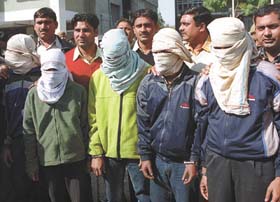 Six Bangladeshi dacoits arrested by the police in the Capital