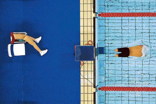 This picture of a 200m freestyle swimmer at last years Paralympic Games won the first prize in the sports action category at the World Press Photo 2004 contest