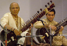 Ustad Rais Khan with his son Farhan