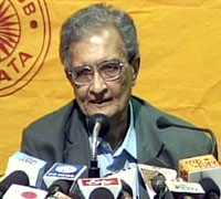 Nobel laureate Amartya Sen addresses a press conference at the Kolkata Press Club on Thursday.