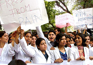 Students under the banner of Indian Physiotherapy Association demonstrating against the Paramedical & Physiotherapy Councils Bill 2004 at Jantar Mantar in the Capital