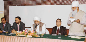 Mr Jugdiep Singh, Director, Apollo Hospitals, addresses mediapersons in  Ludhiana