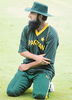 Saeed Anwar sent the Indians on a leather hunt during his record-breaking 194 at Chennai, 1997.