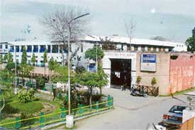 A view of Everest Public Senior Secondary School, Moti Nagar, Ludhiana