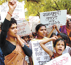 Women and children participating in a demonstration against female foeticide and other such crimes, under the aegis of Pragatisheel Mahila Sangathan at Jantar Mantar in the Capital