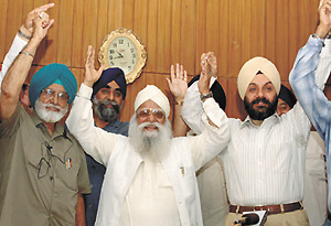S. Manjit Singh, president of Shiromani Akali Dal Panthak with former president of DSGMC, S. Prahlad Singh Chandhok and S. Autar Singh Autopins, during the launch of the new party at a press conference in the Capital on Wednesday