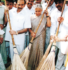 Chief Minister Sheila Dikshit and DPCC president Ram Babu Sharma participating in a cleanliness drive at Harijan Basti as part of the 75th anniversary celebration of Dandi March in the Capital on Thursday. Tribune photo by Rajeev Tyagi