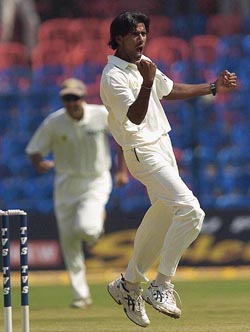 L Balaji celebrates after he took the wicket of Pakistan skipper Inzamam-ul Haq during the Bangalore Test on Friday