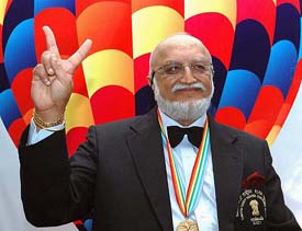 Vijaypat Singhania Chairman Emeritus Raymonds Group and aviator announces his new hot air balloon adventure in Mumbai 