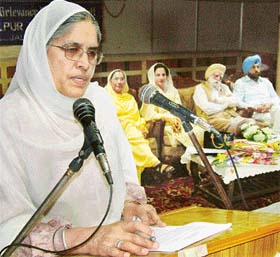 A participant speaks at a seminar on women empowerment organised at Lyallpur Khalsa College