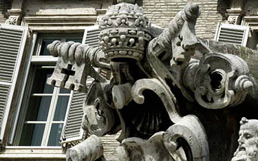 Pope John Paul II's private apartment's window is seen closed at the Vatican on March 28. The Pope failed to appear at a midday Easter Monday blessing that traditionally marks the end of papal Holy Week celebrations, but there was no immediate indication that the Pontiffs health had worsened.