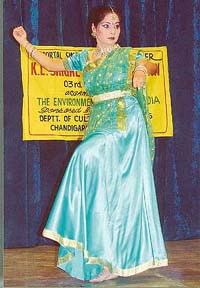 Kathak dancer Gunjan Khare performs at D A V College, Sector 10, Chandigarh