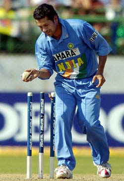 Sachin Tendulkar knocks off the bails to dismiss Pakistani skipper Inzamam-ul-Haq during the second ODI in Visakhapatnam on Tuesday.