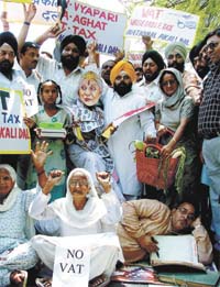 Activists of the National Akali Dal demonstrating against Delhi Chief Minister Sheila Dikshit on the issue of VAT at Parliament Street in the Capital