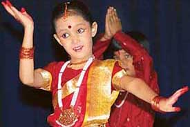 Children perform classical dance at Jhoom to the dance Dhoom at Tagore Theatre in Sector 18