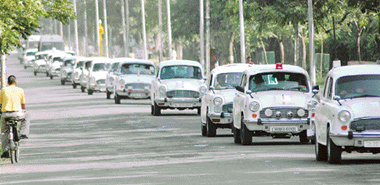 The police carries out a security drill a day before Prime Minister Manmohan Singhs visit to Chandigarh on Wednesday.