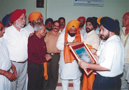 S.P.S. Bawa, member of Delhi Minorities Commission, being felicitated by the president and members of Punjabi and Sikh Welfare Society on the occasion of 306th Khalsa Sirjana Divas Baisakhi in the Capital.