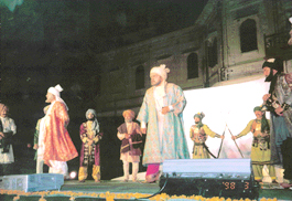 A scene from Harpal Tiwanas historical play Sirhind di Diwaar, which will be staged in Chandigarh on April 23.