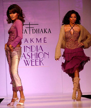 A model in Reena Dhakas creation during the ongoing Lakme India Fashion Week in the Capital. 