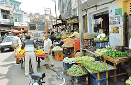 Encroachments by shopkeepers and rehriwallas along roadsides have aggravated the traffic situation in Phagwara