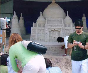 Sudarshan Patnaik, who recently sculpted a 15-foot tall replica of the Taj Mahal at Houston in the US