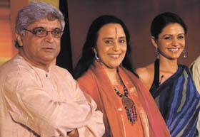 Javed Akhtar, Ila Arun and Mandira Bedi at a press conference to announce