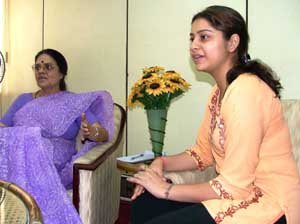 Former Miss Jammu Anara Gupta tells her grievances to Girja Vyas, President, National Womens Commission, in New Delhi on Saturday