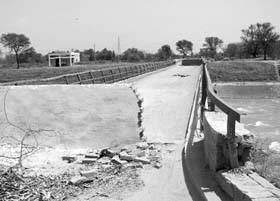 The bridge over Bhakra Canal passing through Behrampur village which has been closed for six months following cracks in it