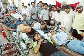 Volunteers donate blood for the thalassaemic children at the PGI 