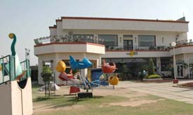 An eatery has installed joy rides on HUDA park to attract customers