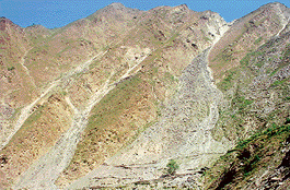 Slate mining near Gehra on the Chamba-Bharmour highway.