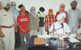 Gang members being presented before mediapersons by SSP Narinderpal Singh