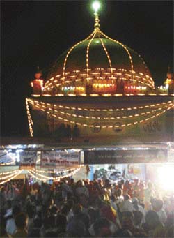 The dargah of Haji Malang dates back to 1780