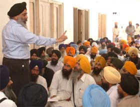 Leaders and members of various Sikh organisations debate the release of controversial Hindi film Jo Bole So Nihal at the Darbar Sahib Complex, Amritsar
