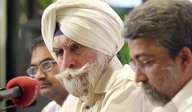 Indian Hockey Federation President K.P.S. Gill addresses a press conference in New Delhi on Tuesday