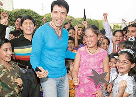 Theatre and TV artiste Sooraj Thapar in a jolly mood during an interaction with participants of The Gurukul summer camp in Panchkula on Saturday. 
