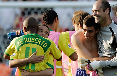 Jubilant Brazilian footballers celebrate their 3-2 victory over Germany 