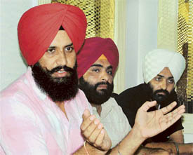 Mr Simranjit Singh Bains addresses mediapersons in Ludhiana on Sunday