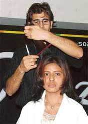 Mr Aabhay of Piaza Beauty Parlour gives tips on latest hairstyles in Ludhiana