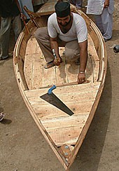 The state government has not enforced any guidelines for the unorganised boat-making industry.