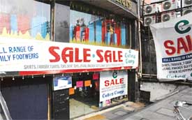 Summer clearance sales start at various stores in Ludhiana