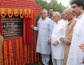 The Chief Minister of Haryana, Mr Bhupinder Singh Hooda, lays the foundation stone of a Rs 30-crore hospital and nursing college in Bhiwani