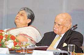 Dr Justice A.S. Anand and Dr Nina Puri at a state-level workshop on human rights and HIV/AIDS held at the CII, Sector 31, Chandigarh